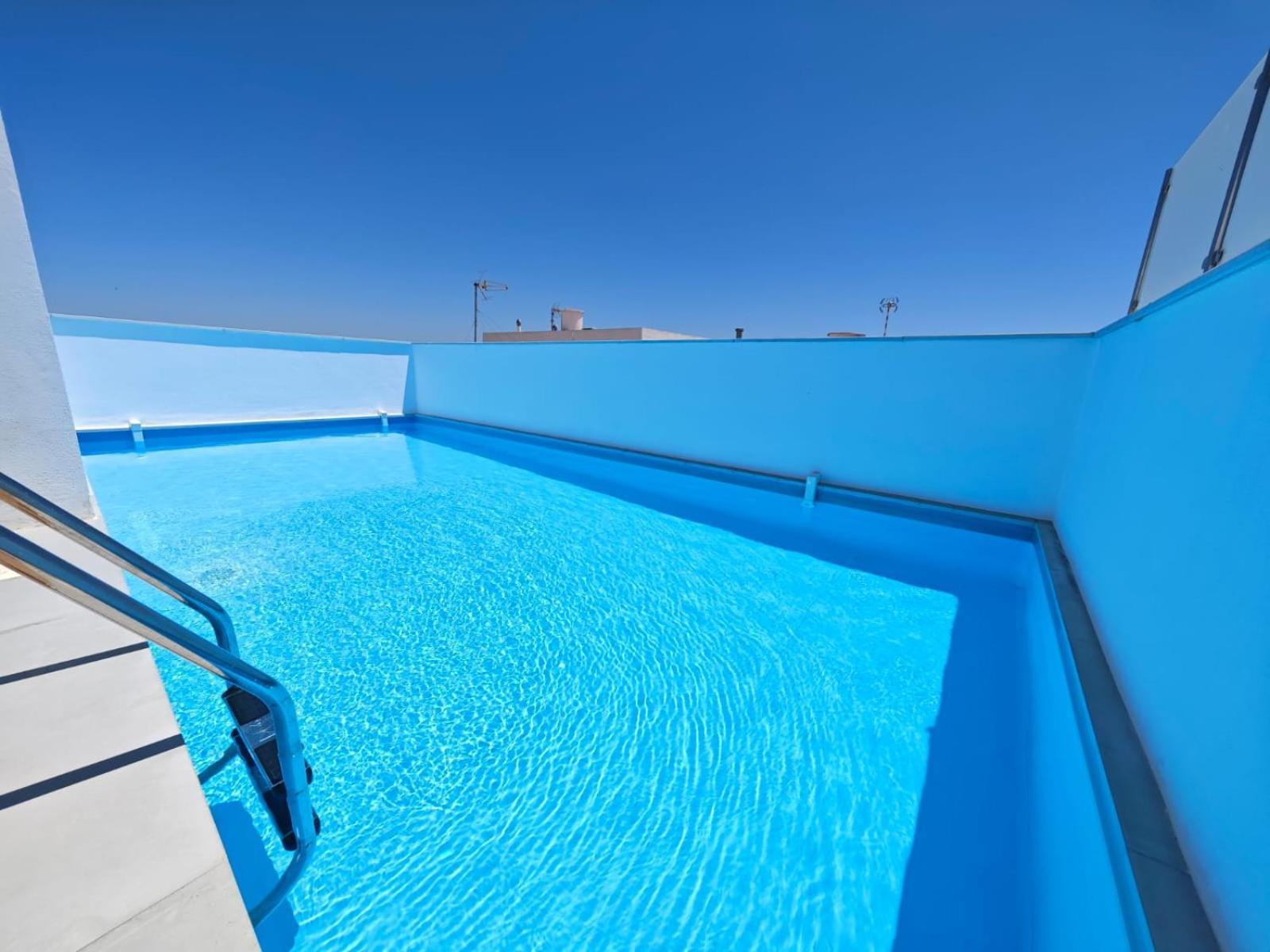 A Estrenar En Planta Primera B Con Piscina * Barbate
